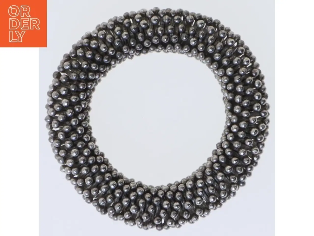 Billede 1 - Sølvfarvet kuglearmebånd (str. Ø 6 cm)