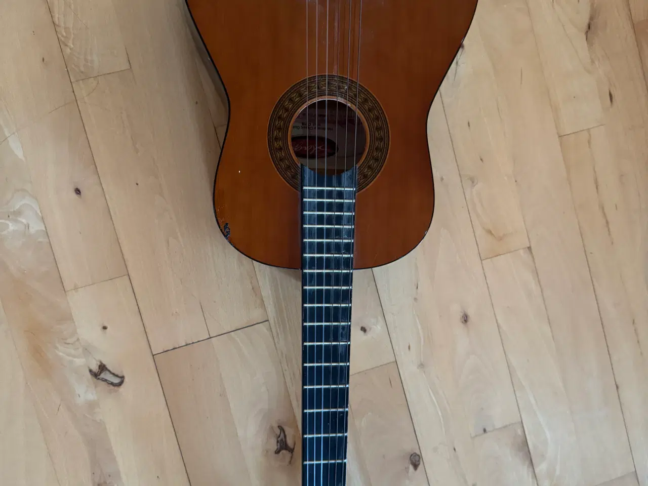 Billede 6 - 40” TV, KeYboard, Guitar, Logitech højtaler