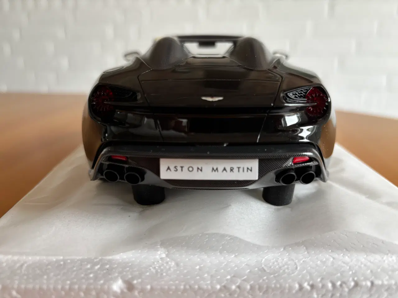 Billede 8 - Aston Martin Vanquish Zagato 1:18