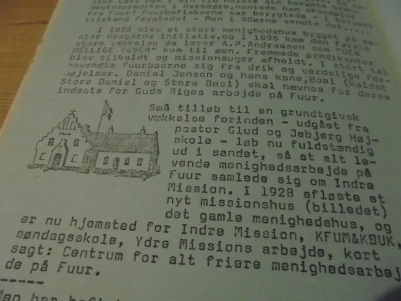 Billede 2 - FUUR – Kirken, øen og folket