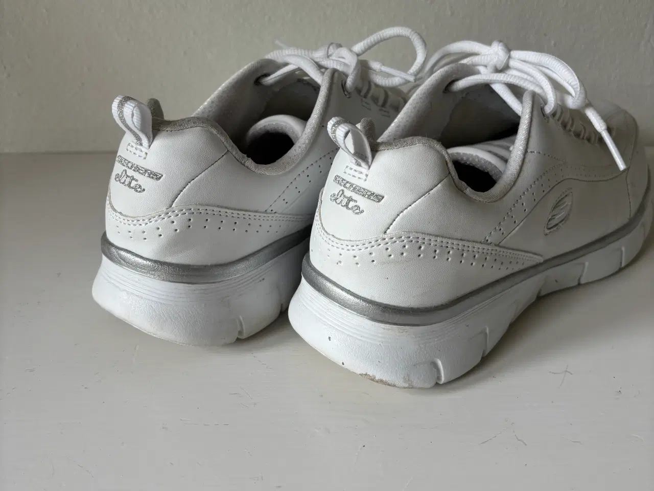 Billede 2 - Skechers sneakers str 40