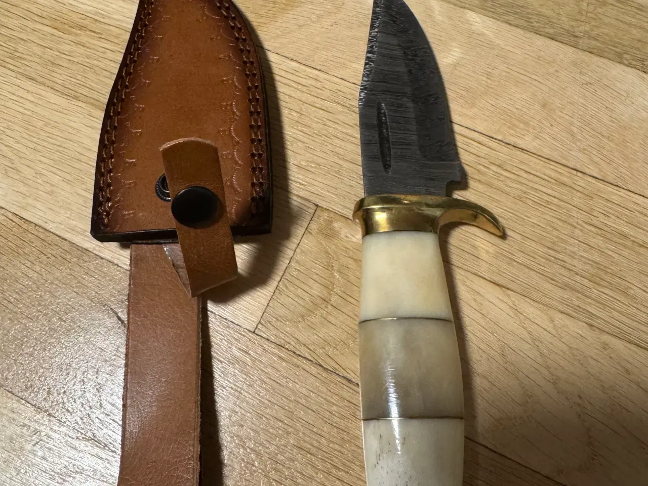 Billede 3 - En del knive til salg. Lækre jagtknive