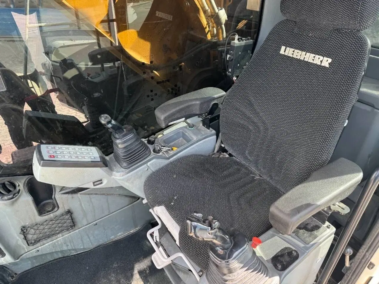 Billede 14 - Liebherr R945