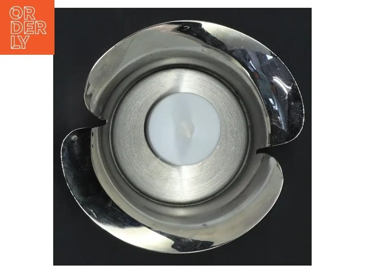 Billede 3 - Metal lysestage med LED lys fra Georg Jensen (str. 11x5 cm)