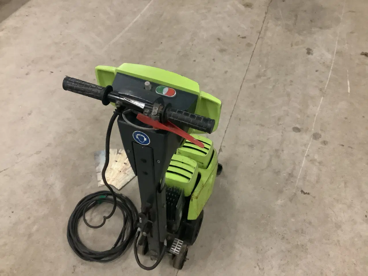 Billede 5 - Gulvmaskine, til fjernelse af gulvbelægning.