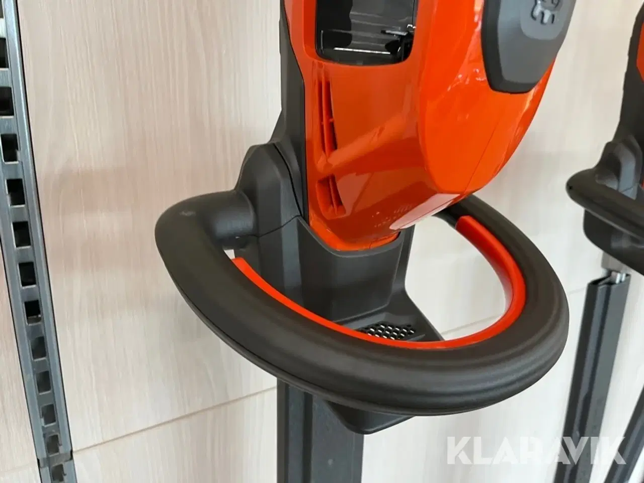 Billede 10 - Hækkeklipper Husqvarna 215iHD45 2 styk