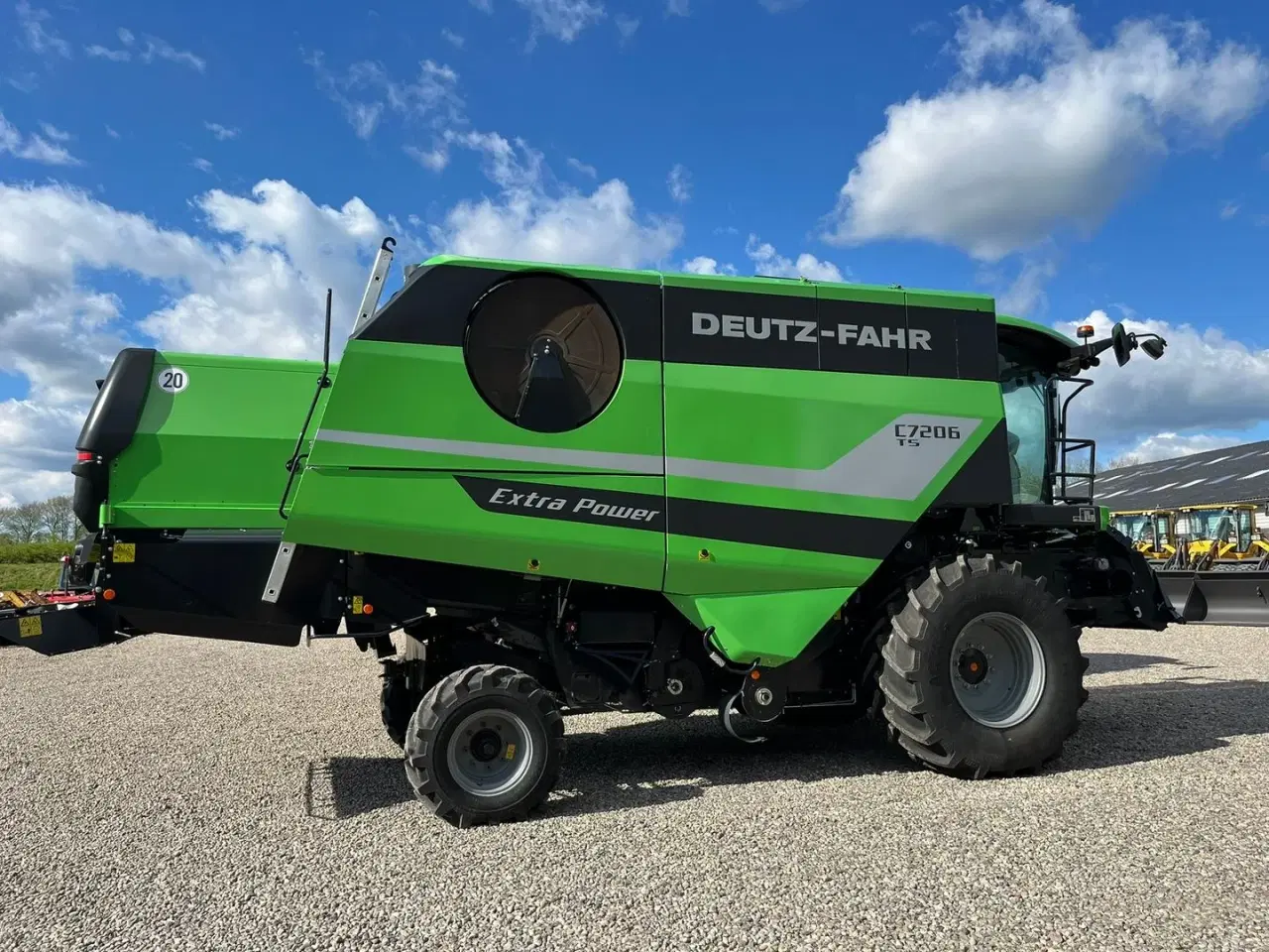 Billede 18 - Deutz-Fahr C7206 With 24feed - 7.2m header. New and unused Combine together with 7.2m header