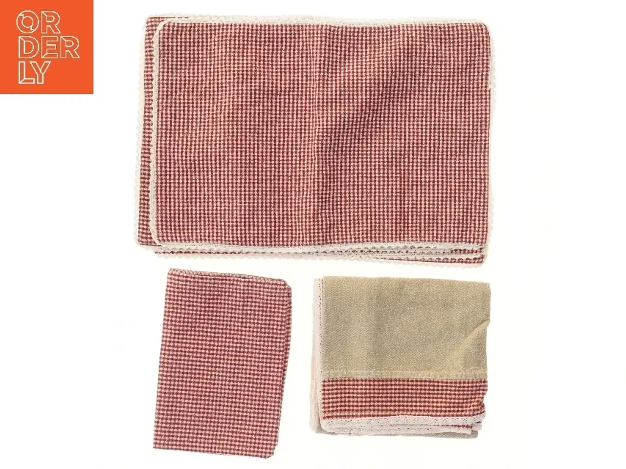 Billede 2 - Nyt Sæt af tekstilduge med rødt mønster (str. dug 46x62 (2 styk), 80x80 cm)