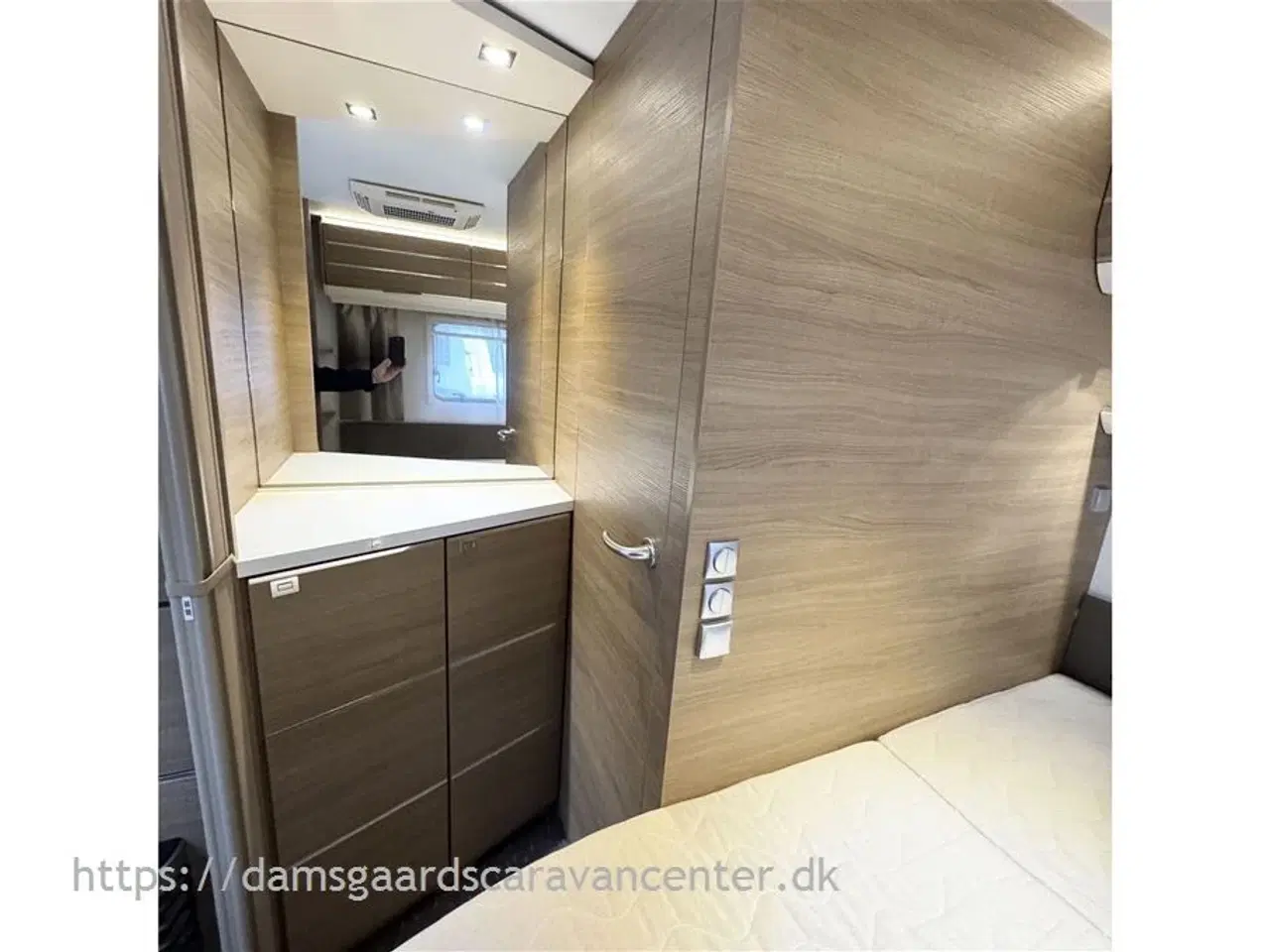 Billede 15 - 2017 - Adria Adora 522 UP Franskseng-Gulvtemp.-Mover-Aircon-Telt