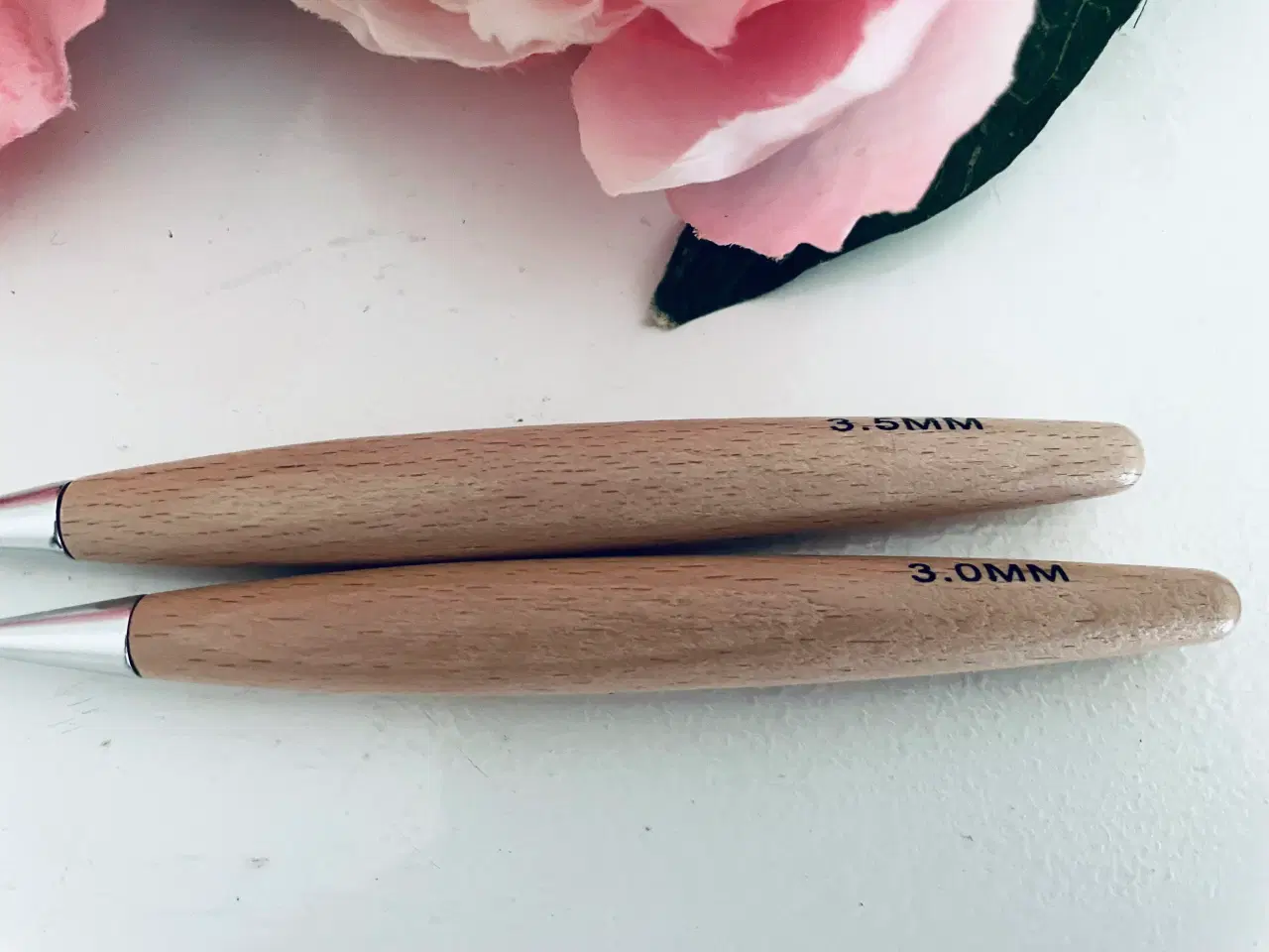 Billede 2 - 2 x nye / ubrugte hæklenåle