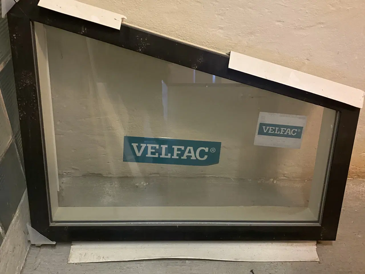 Billede 1 - Velfac vindue i alu