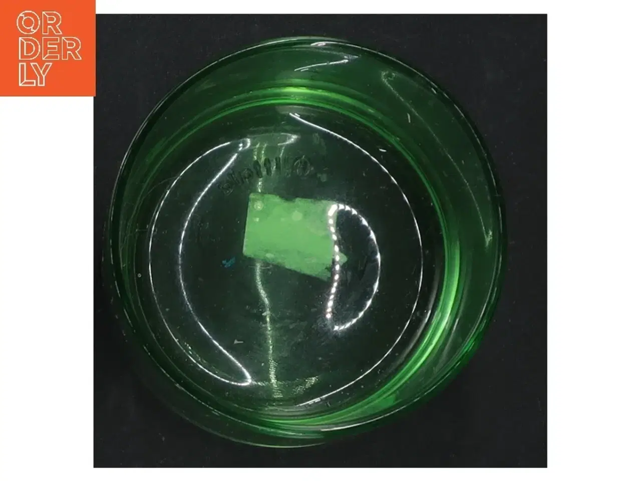 Billede 3 - Grøn glaslysestage fra iittala (str. 6,5 cm)