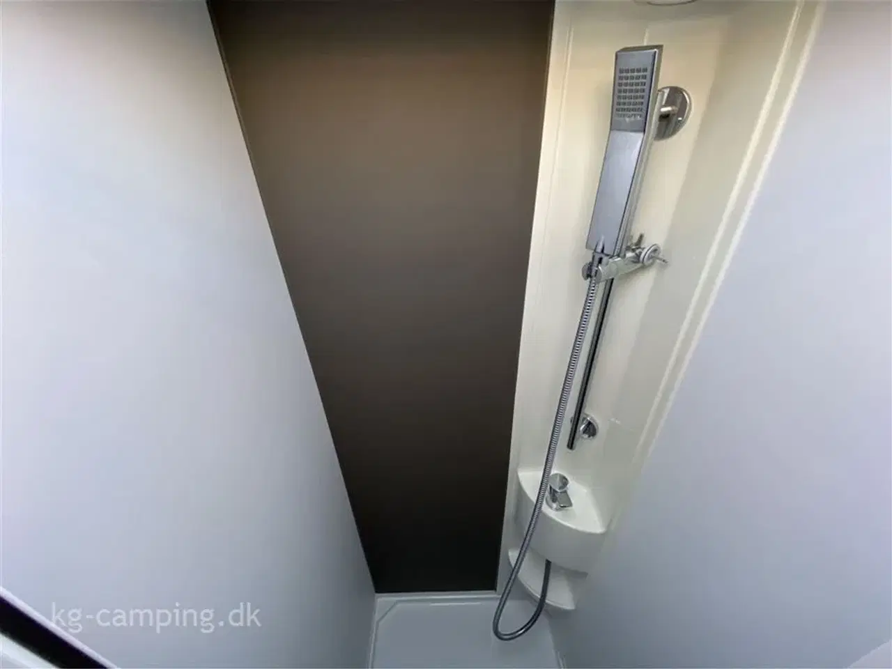 Billede 20 - 2020 - Adria Coral AXESS 670 SL VELHOLDT Adria Coral Axcess 67 SL