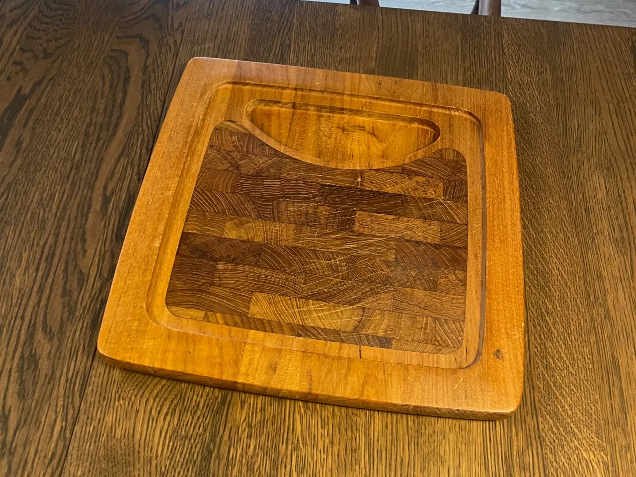 Billede 3 - Vintage Nissen Denmark Teak serveringbræt.