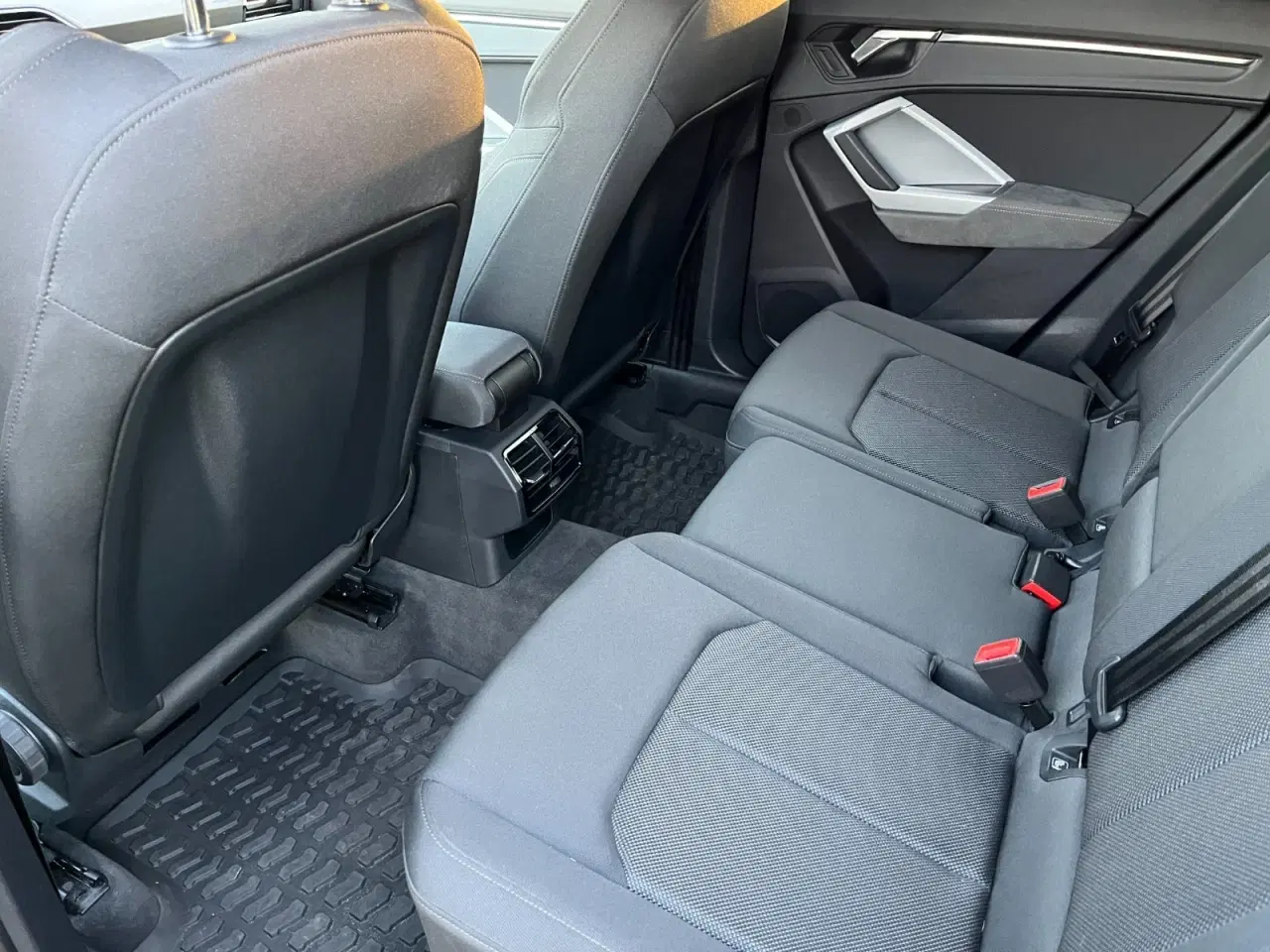 Billede 14 - Audi Q3 45 TFSi e Attitude+ S-tr.