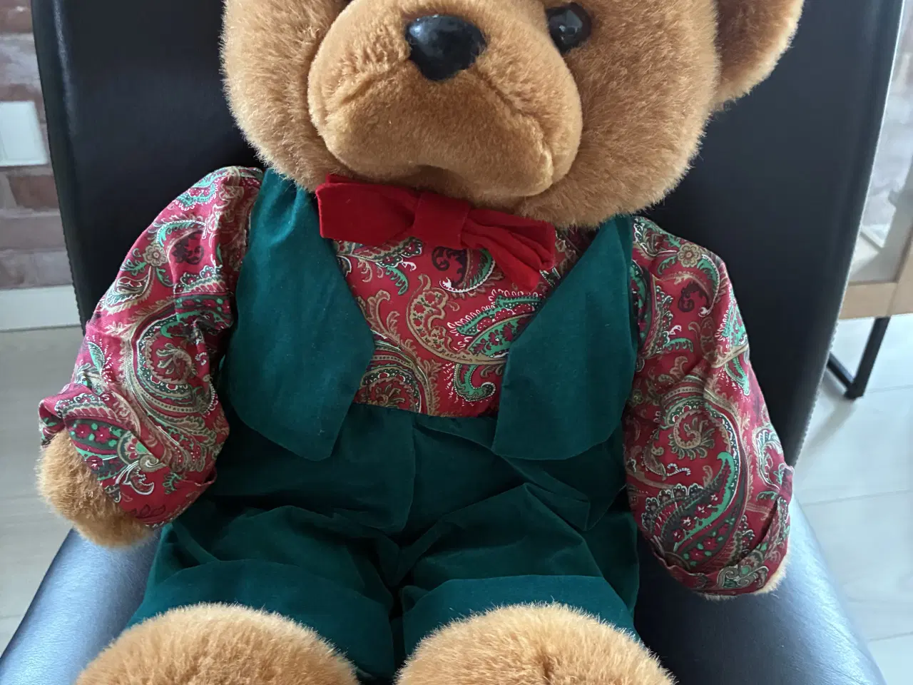Billede 1 - 2 store bamser med tøj