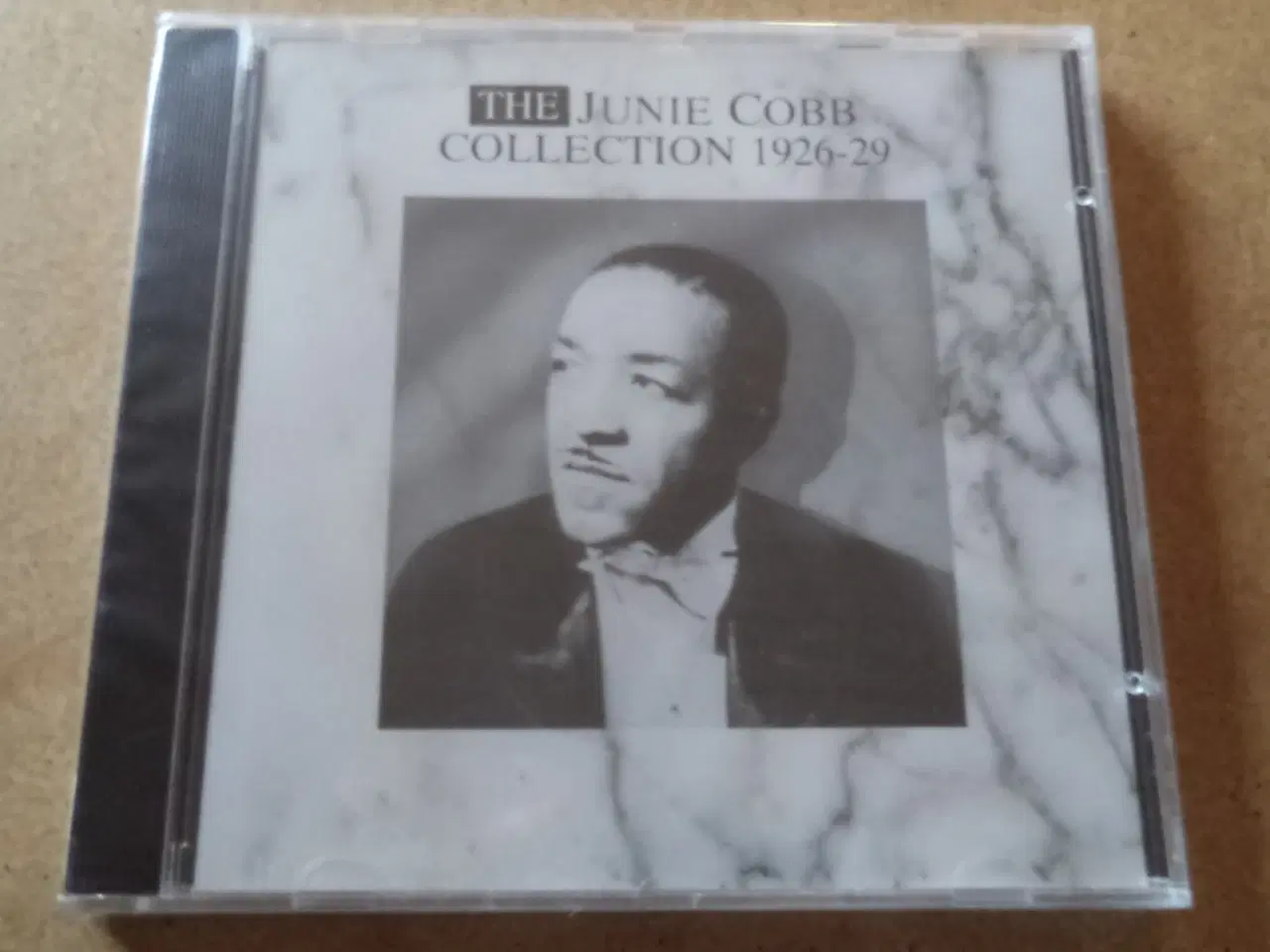 Billede 1 - Junie Cobb's Hometown Band ** The Junie Collection