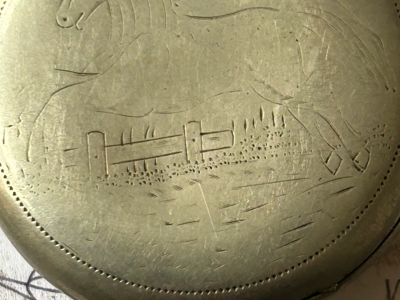 Billede 2 - Dansk bygget ur der går mangler dog sekundviser