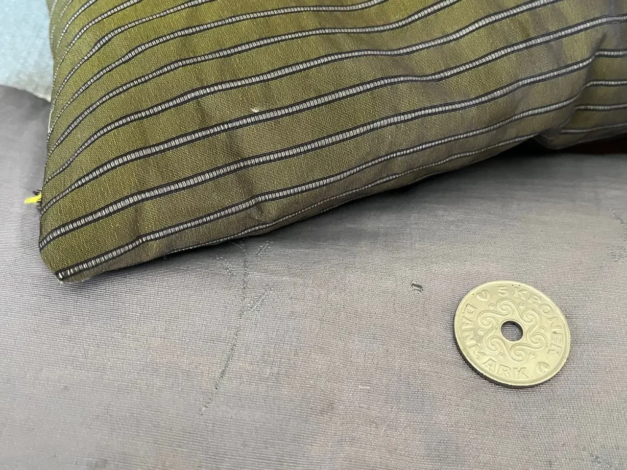 Billede 12 - 9 eksklusive Lene Bjerre pyntepuder – alle med dun