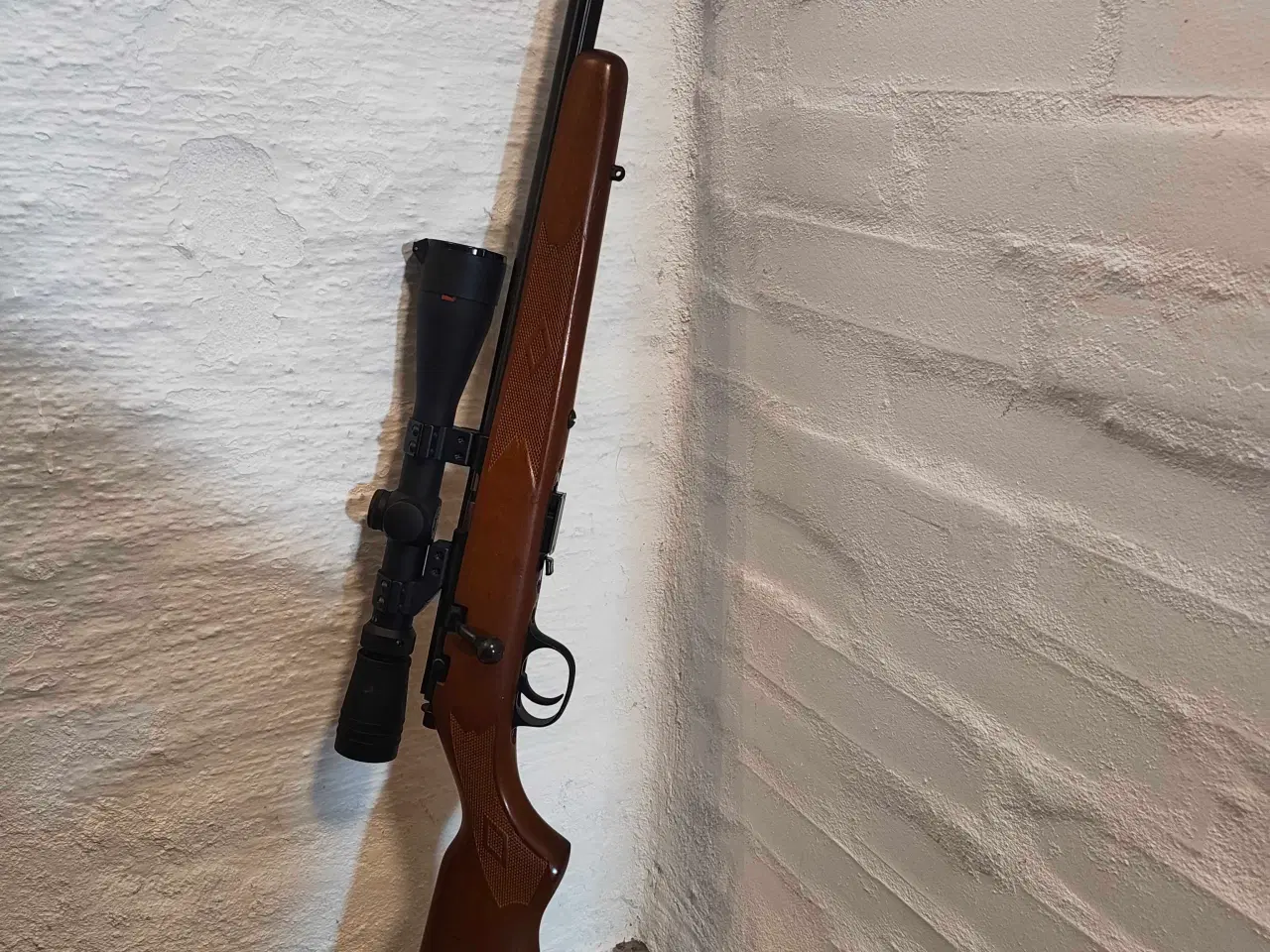 Billede 3 - Marlin 17 HMR salonriffel + Leopold RedField sigte