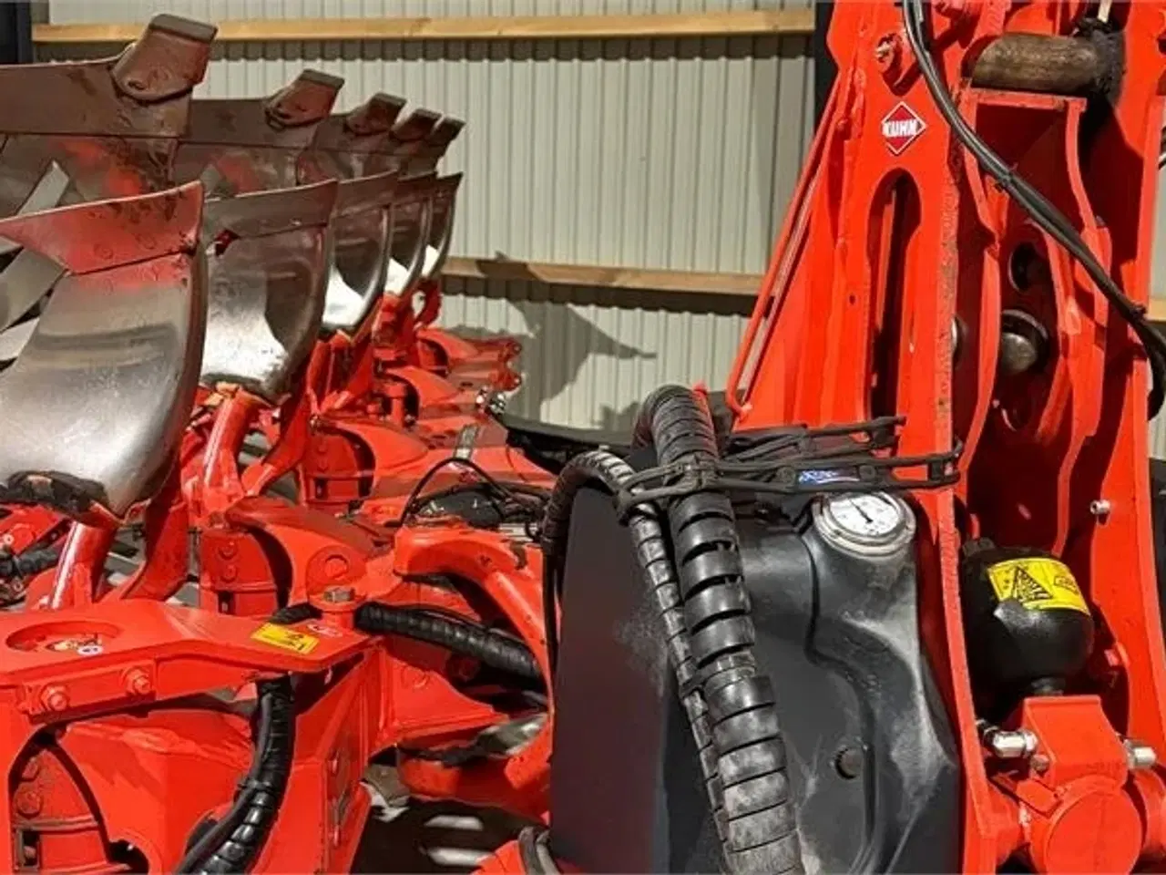 Billede 5 - Kuhn Varimaster L Med pakker på - plovet 500 ha