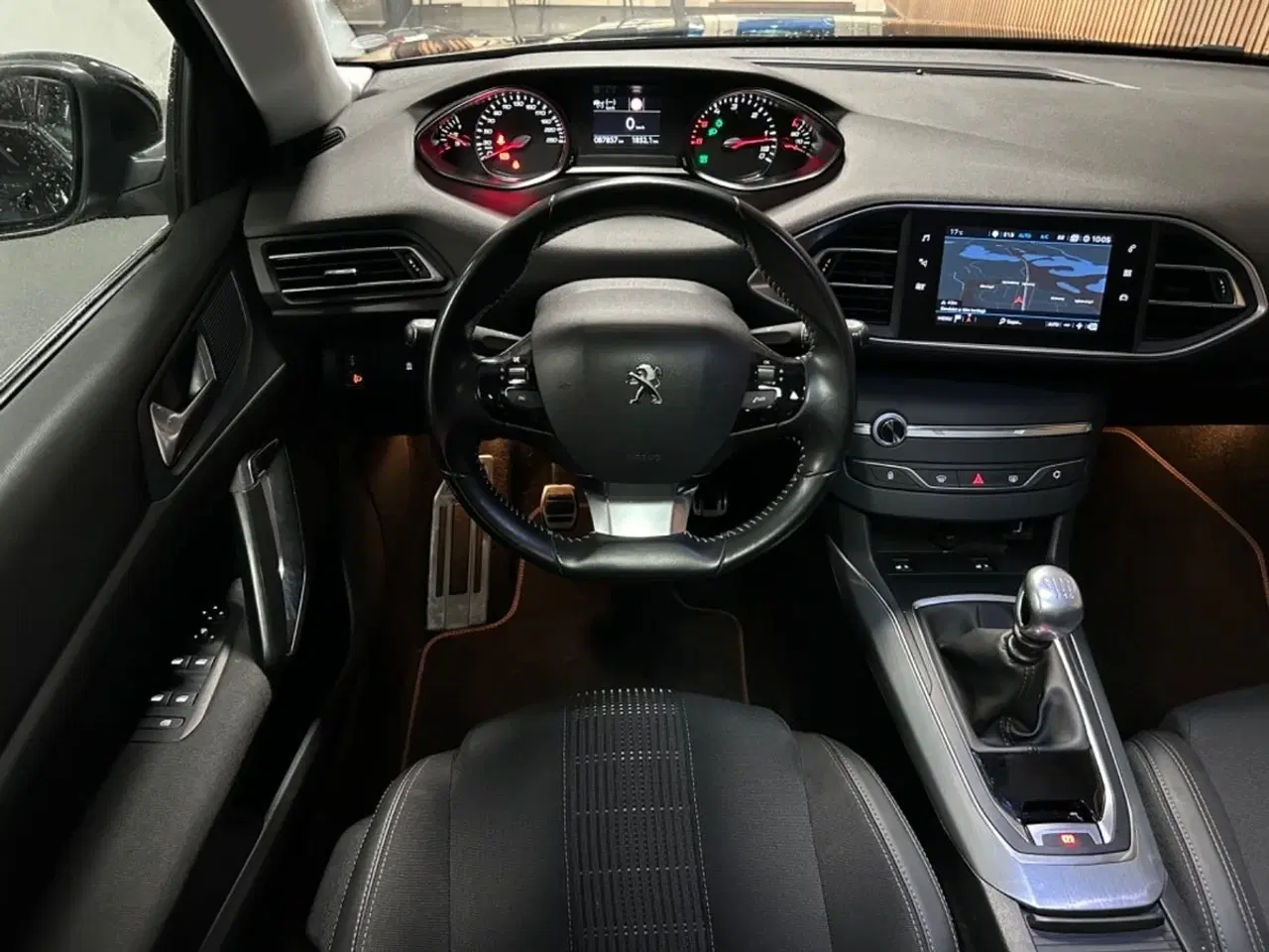 Billede 10 - Peugeot 308 1,5 BlueHDi 130 Allure Sky Van