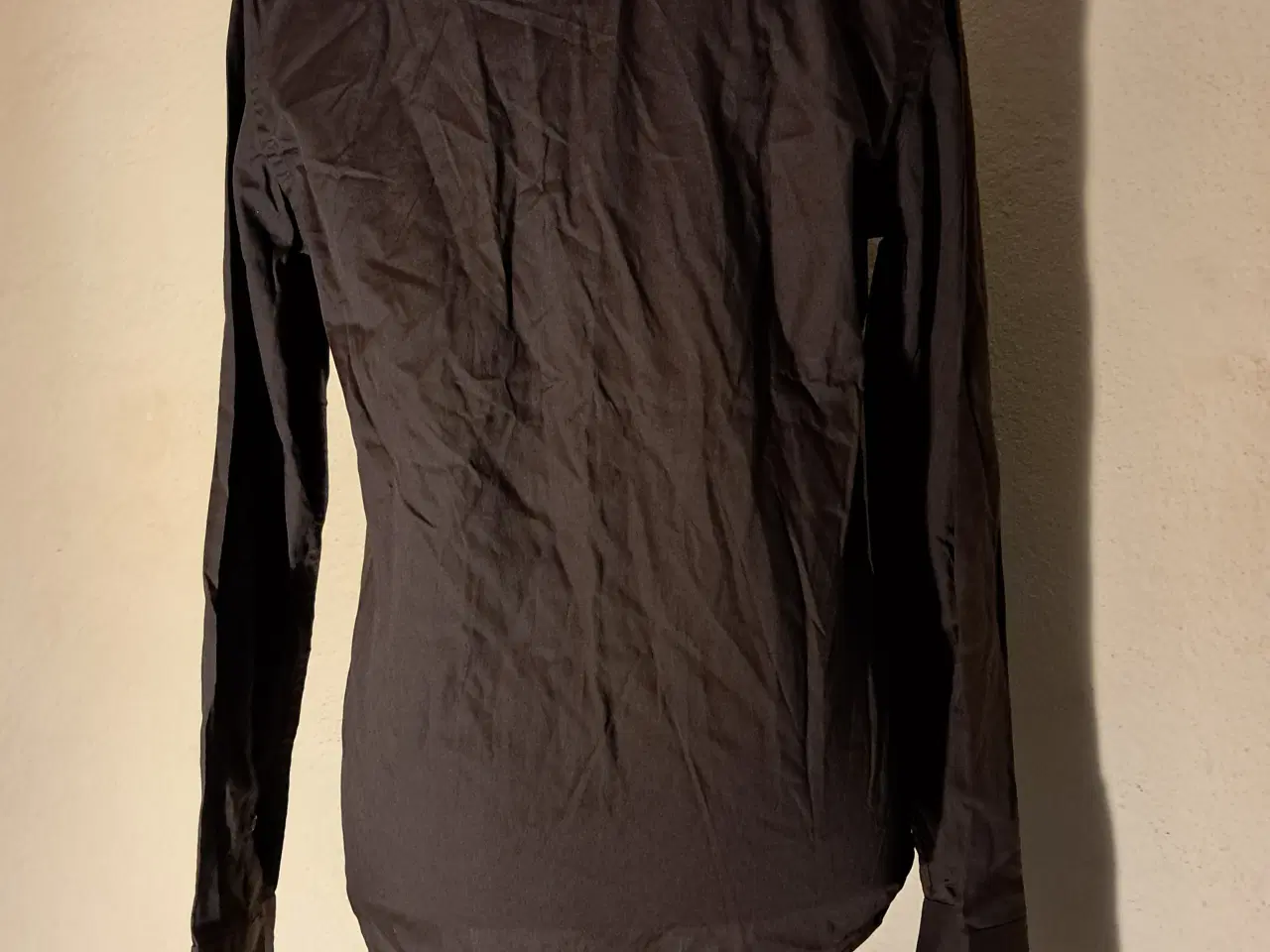 Billede 3 - Logo str. S skjorte