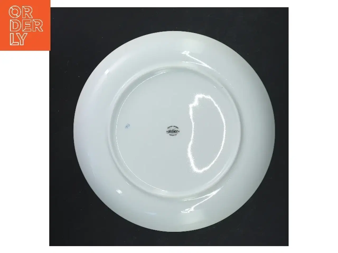 Billede 2 - Hvide tallerkener, Ø 22 cm fra Atelier (str. Ø 22 cm)