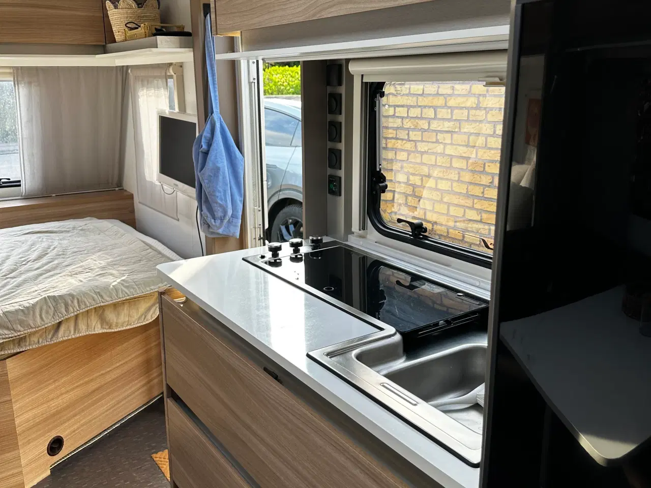 Billede 6 - Adria Altea med køjer og mover 