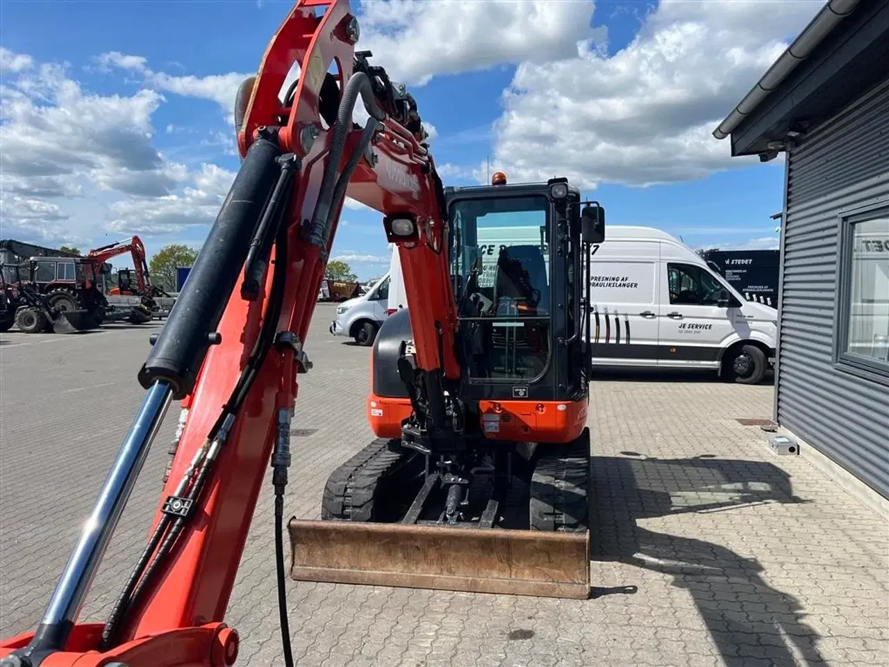 Billede 7 - Kubota Kx042-4 Hydraulisk fæste med kipbar planerskovl Kun kørt 1382T