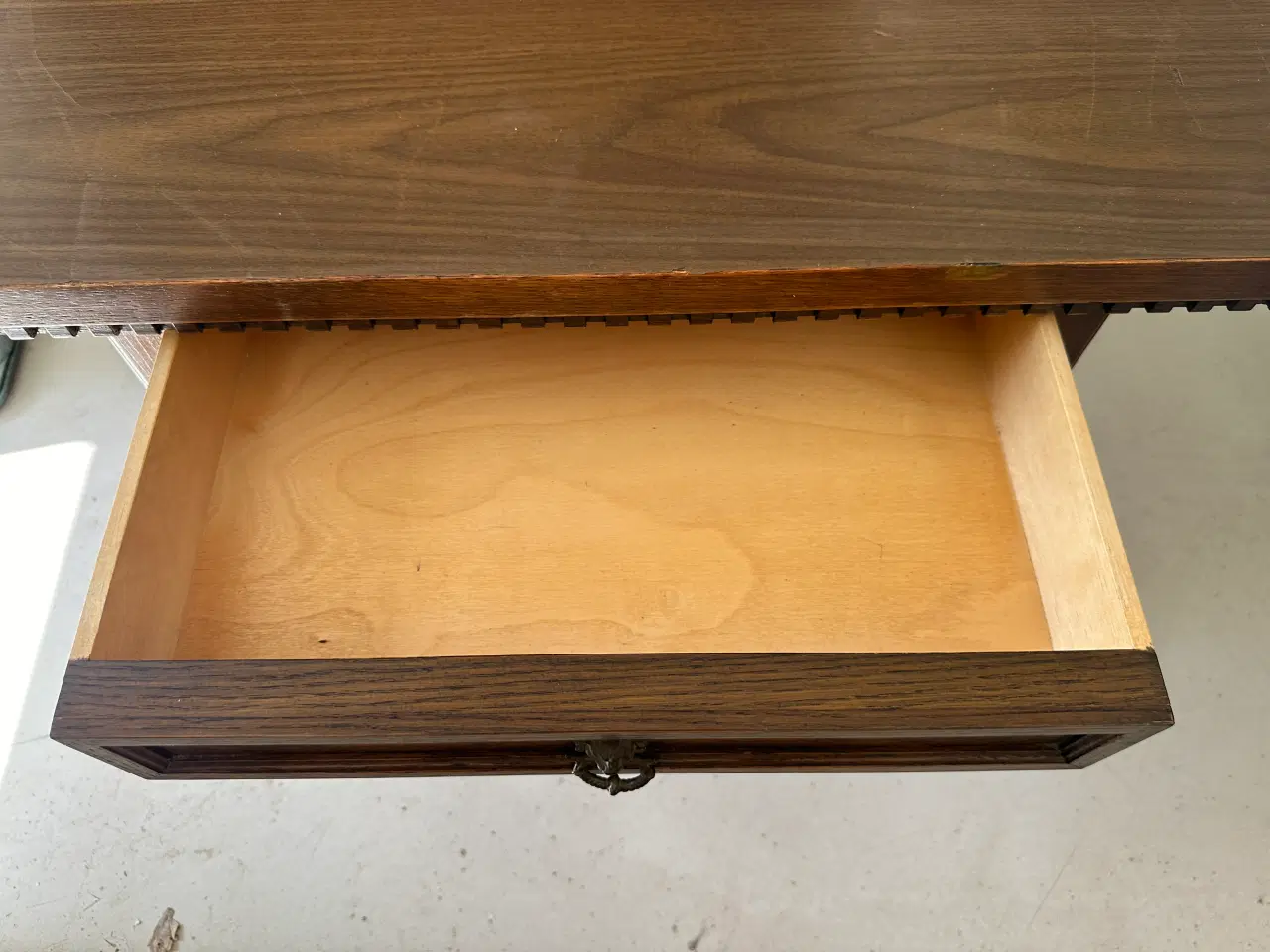 Billede 5 - Vintage konsolbord i massivt træ