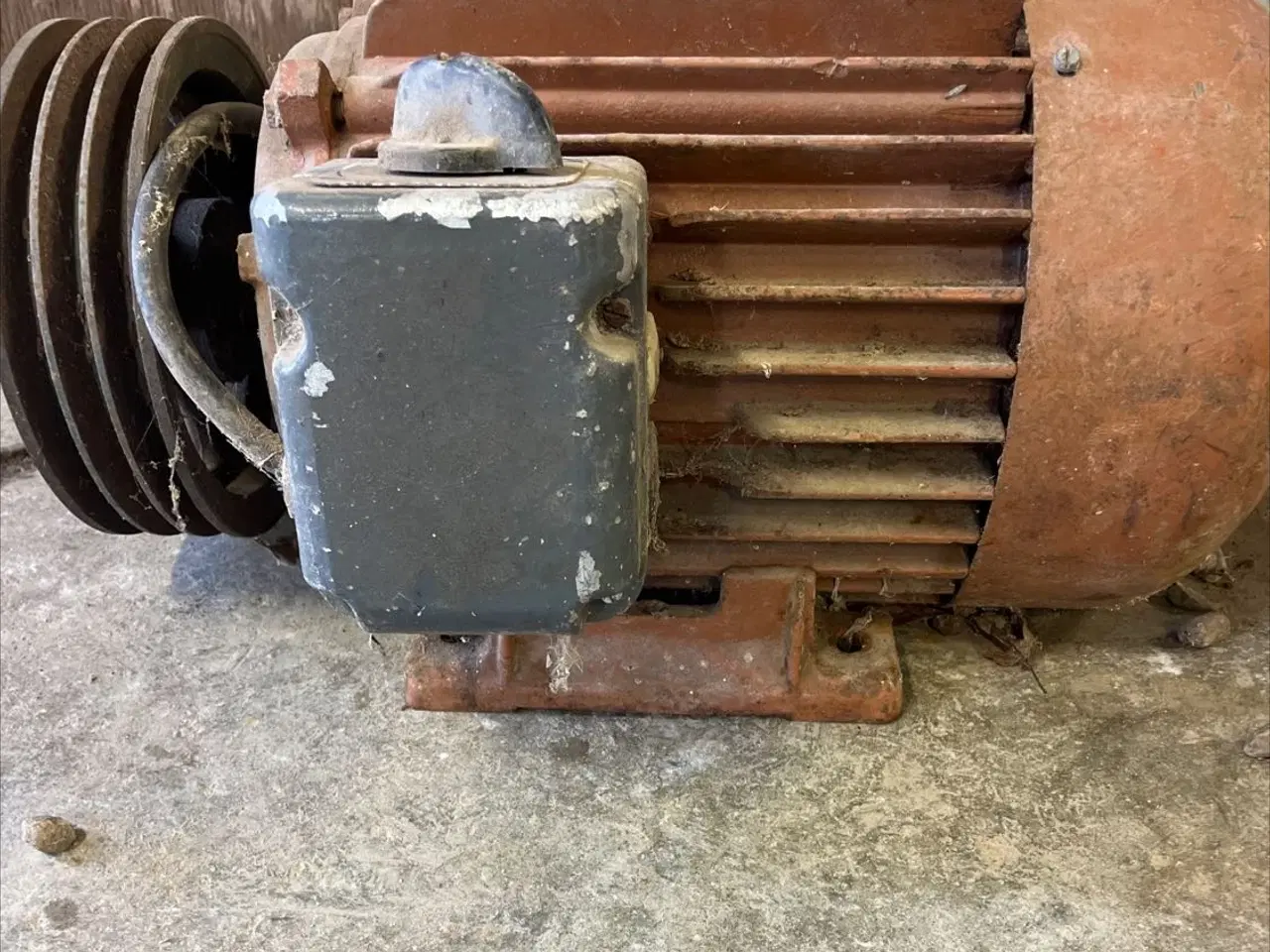 Billede 1 - 3 faset elmotor med stjerne/trekant starter