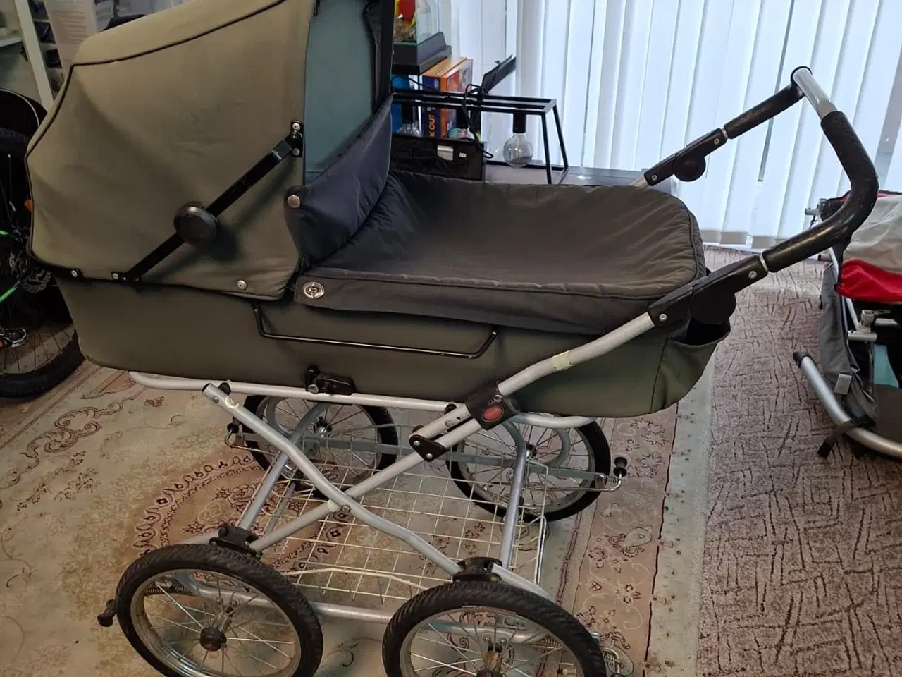 Billede 1 - Odder barnevogn 