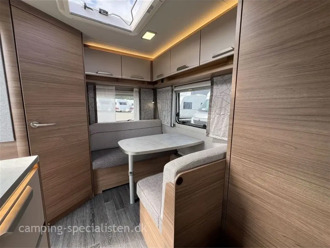 Billede 5 - 2022 - Knaus Sport 400 QD    Knaus Sport 400 QD med en del udstyr model 2022  - Se den hos Camping-Specialisten.dk