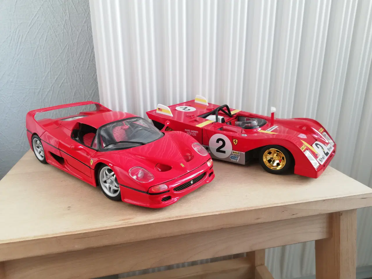 Billede 2 - Ferrari modelbil 1:18 