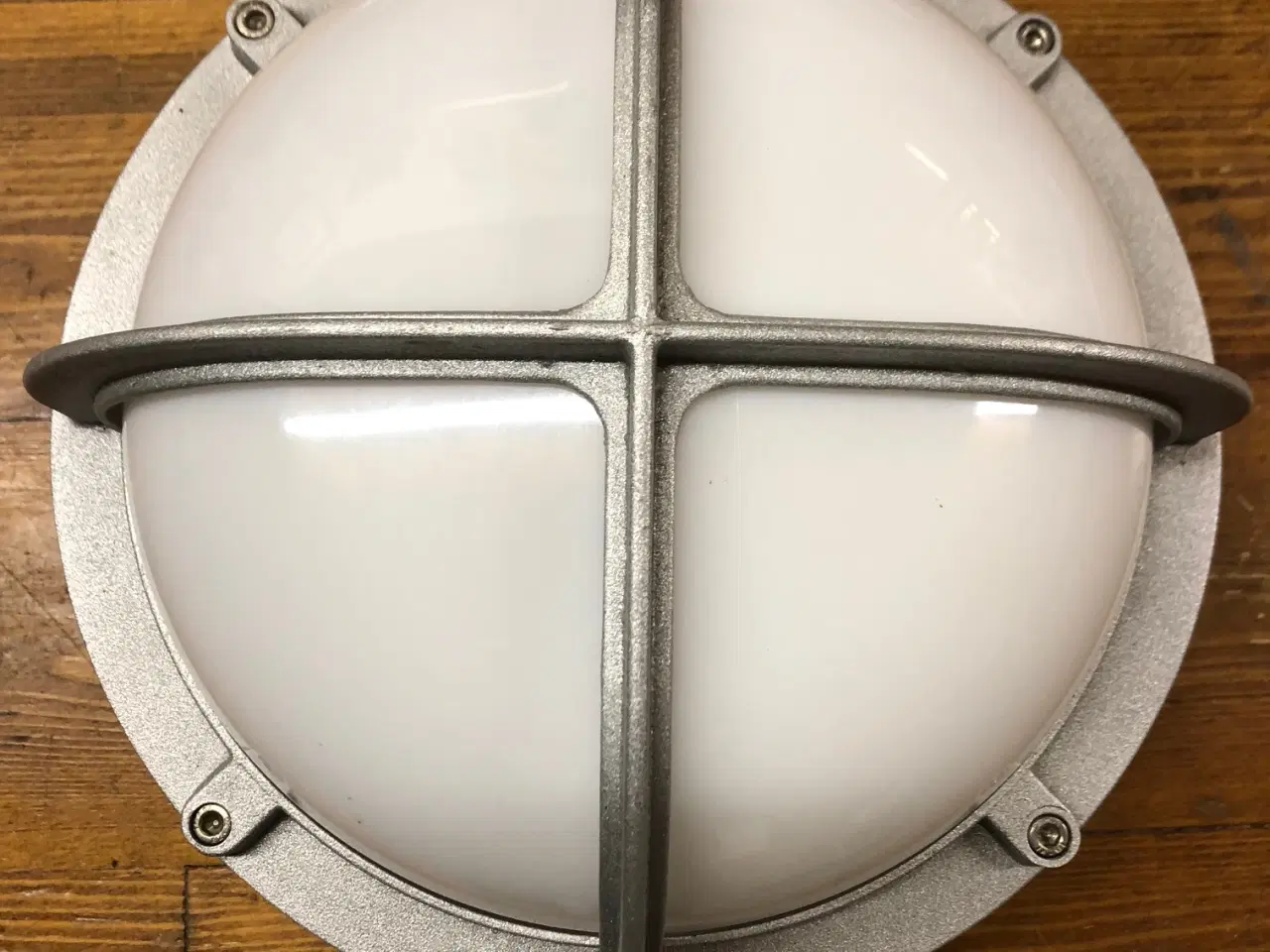 Billede 2 - Udendørslampe i aluminium