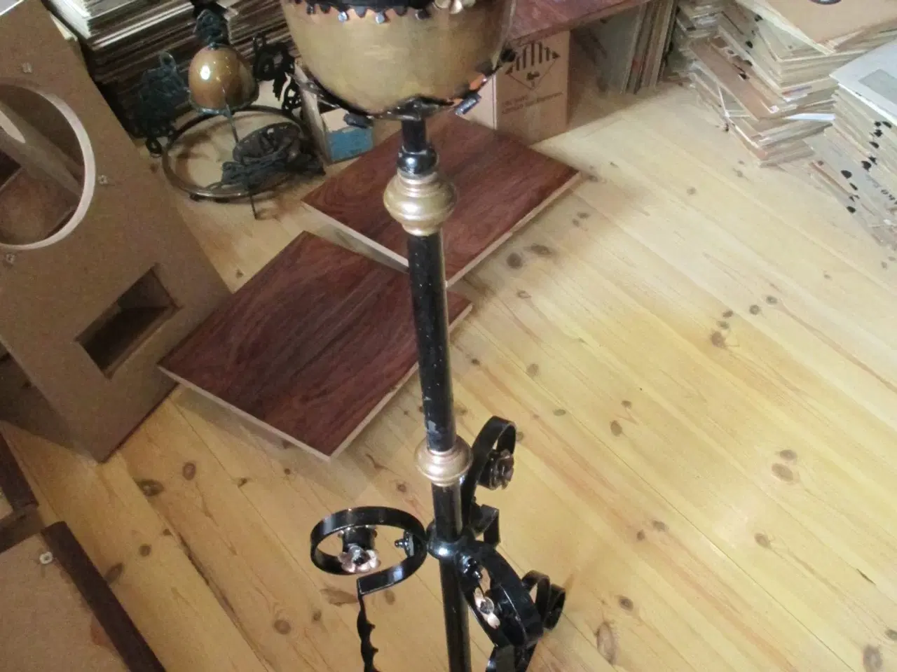 Billede 3 - Petroleumslampe  antik standerlampe + loftlampe