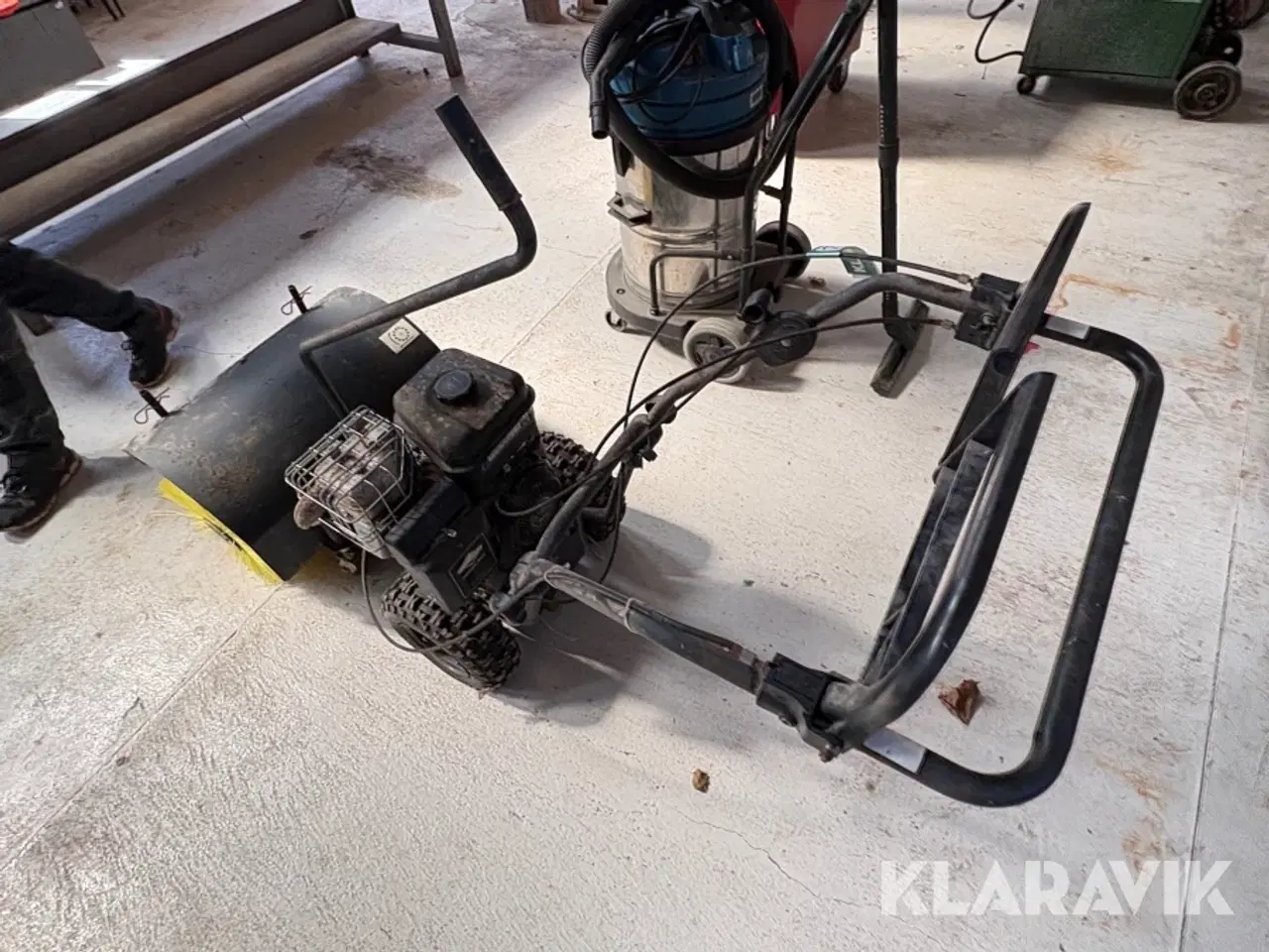 Billede 4 - Fejemaskine