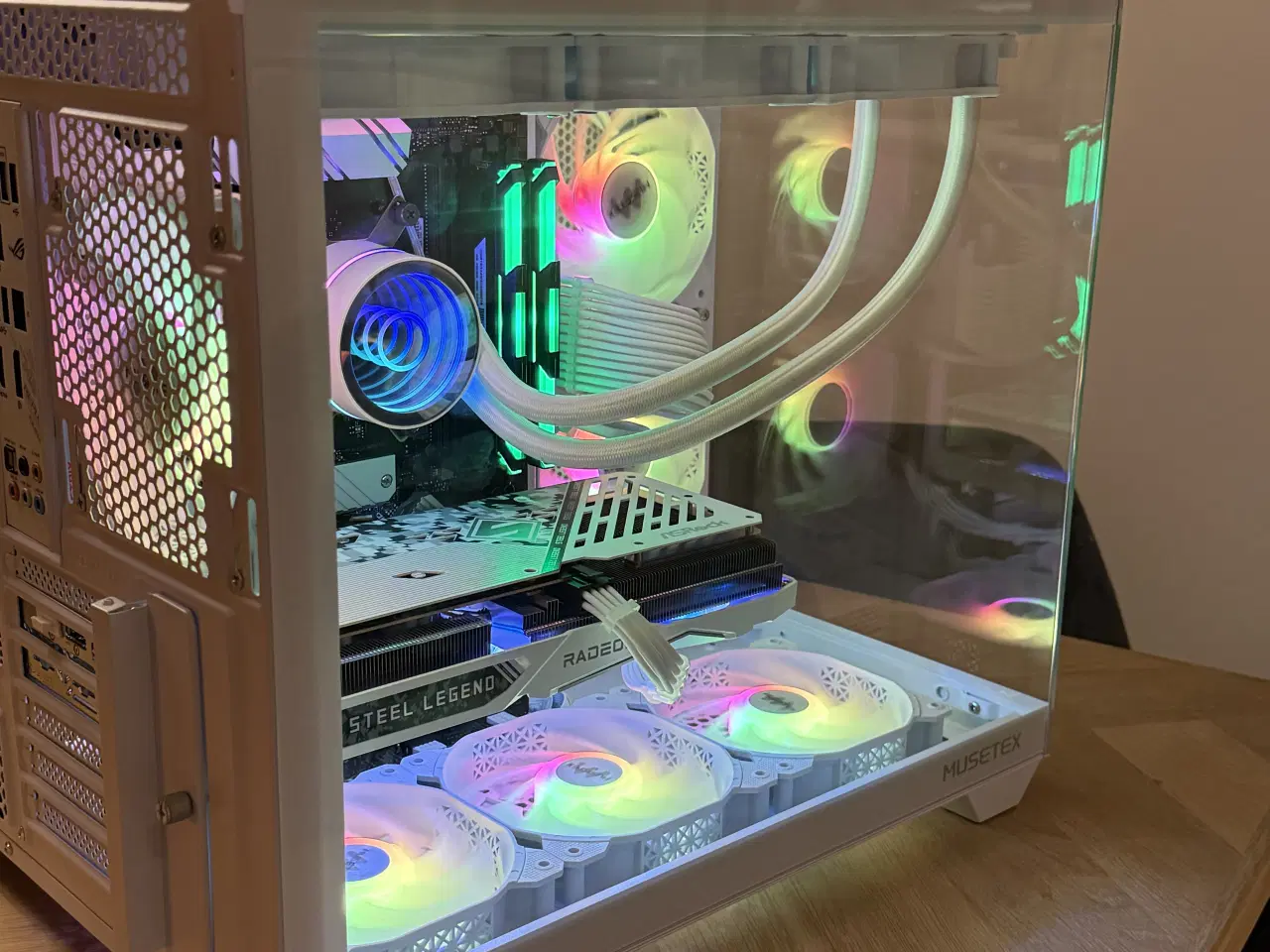 Billede 4 - Hvid Gaming PC – RX 7600 & Ryzen 7