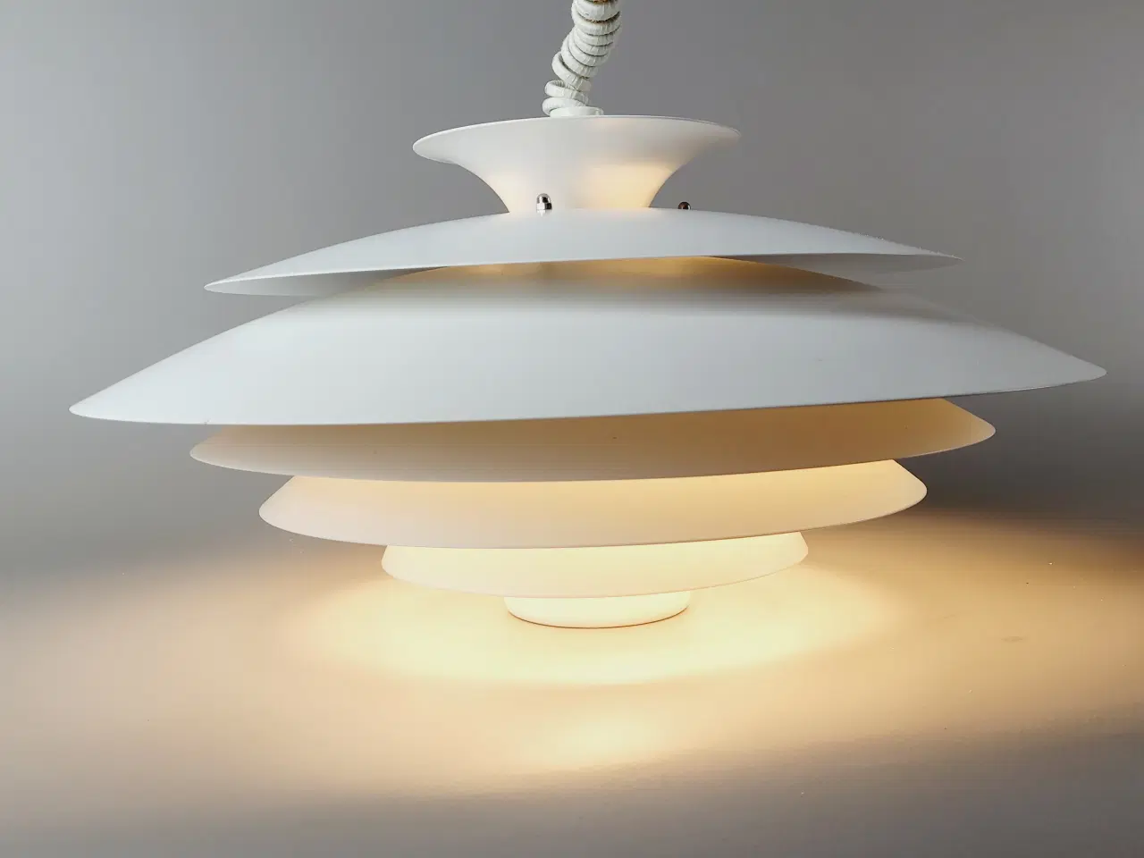 Billede 9 - ⭐️· Flot vintage Form-Light pendel - hvid