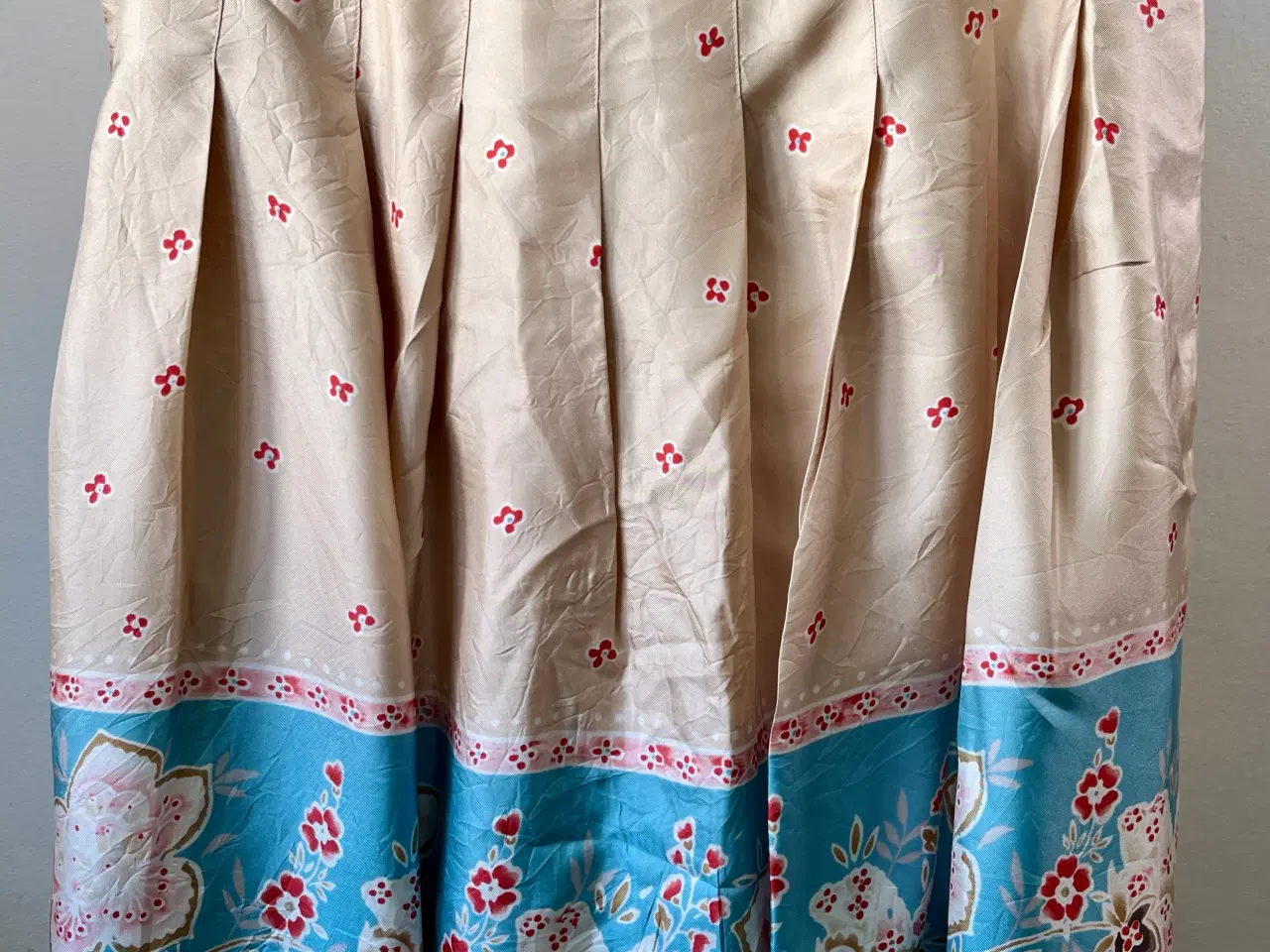 Billede 4 - Massimo Dutti, silkenederdel, str 42