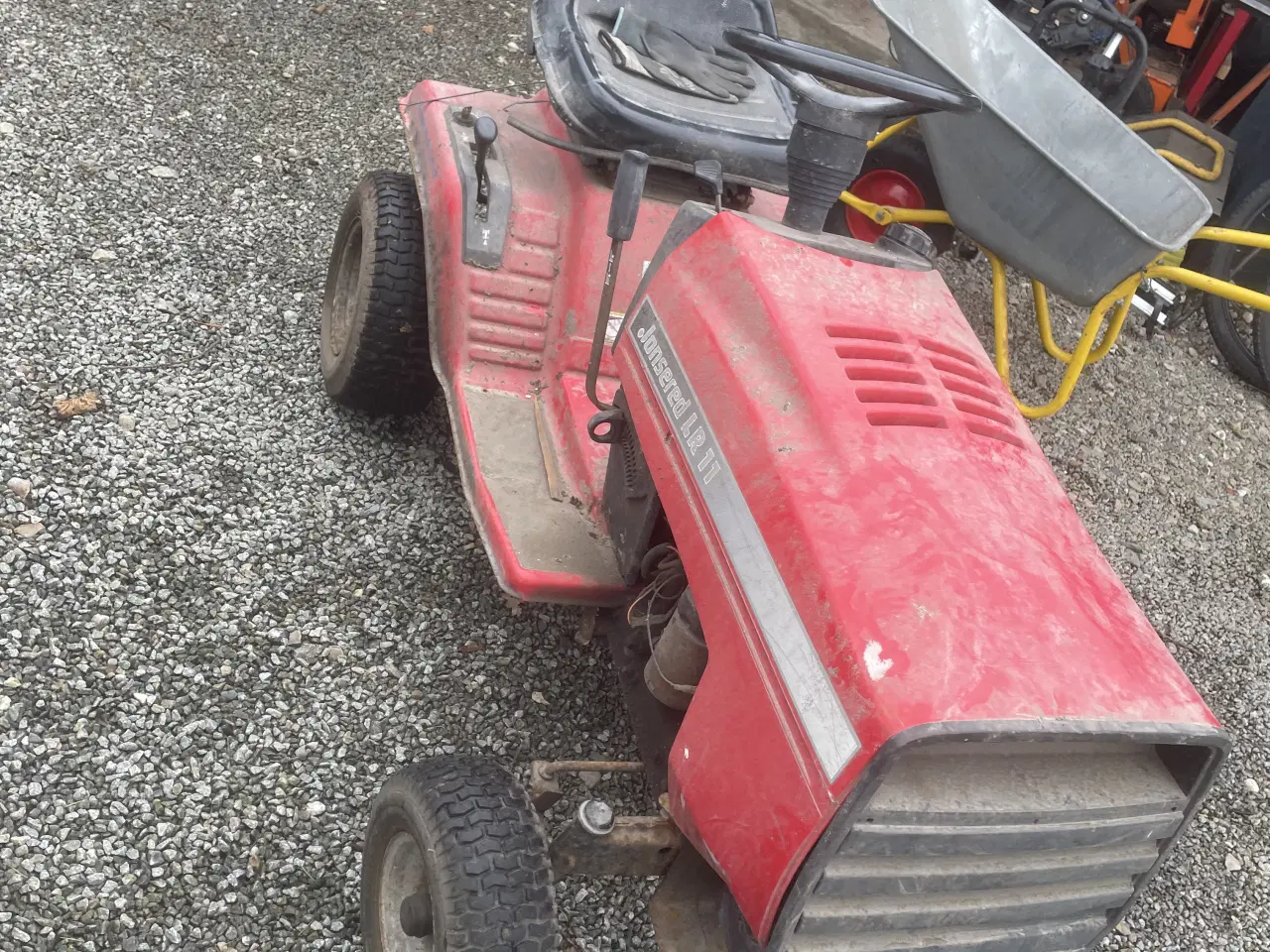 Billede 3 - Jonsered havetraktor LR11. Traktoren