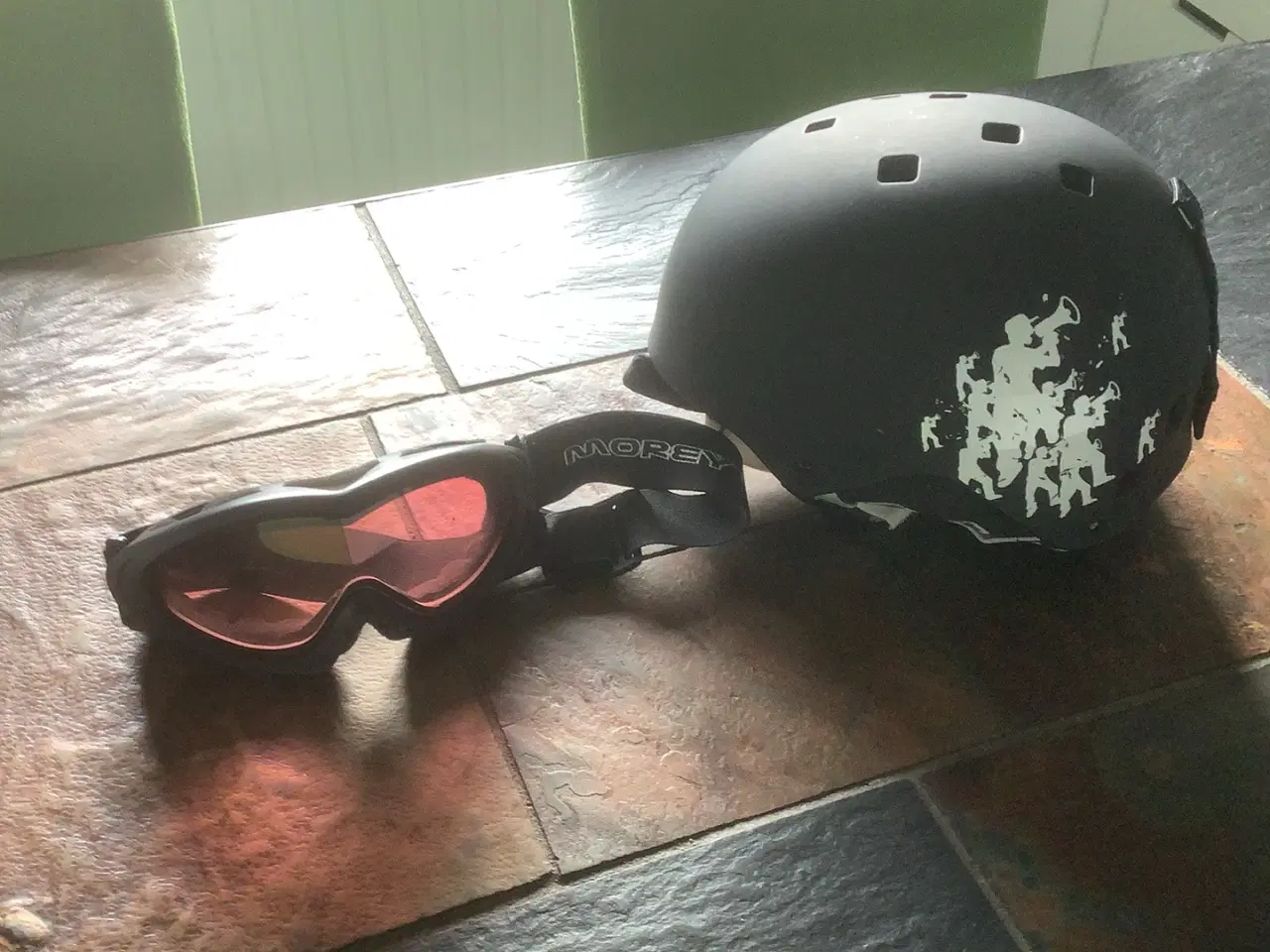 Billede 8 - POC skihjelm + Peak briller, Salomon hjelm + brill