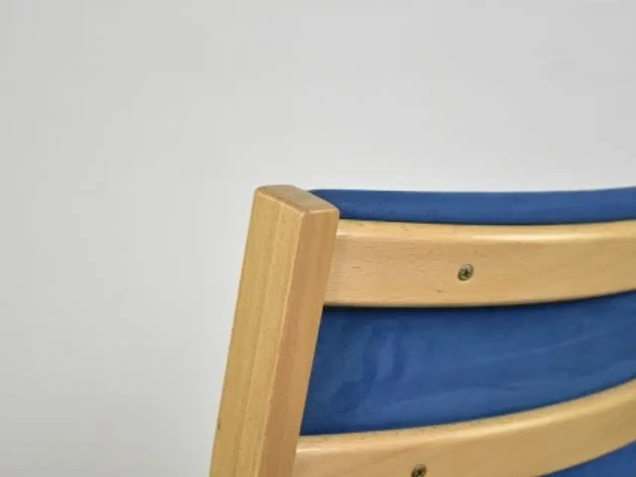 Billede 7 - Farstrup konference-/mødestol i bøg med blåt alcantara polster