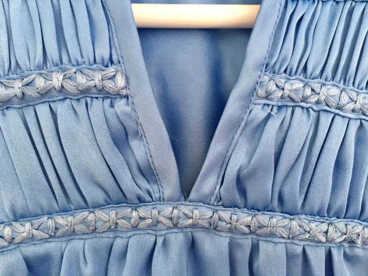 Billede 6 - Smuk bluse sælges