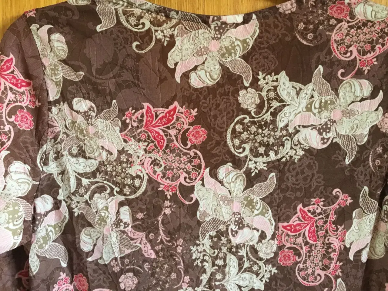 Billede 3 - Elegant bluse til salg
