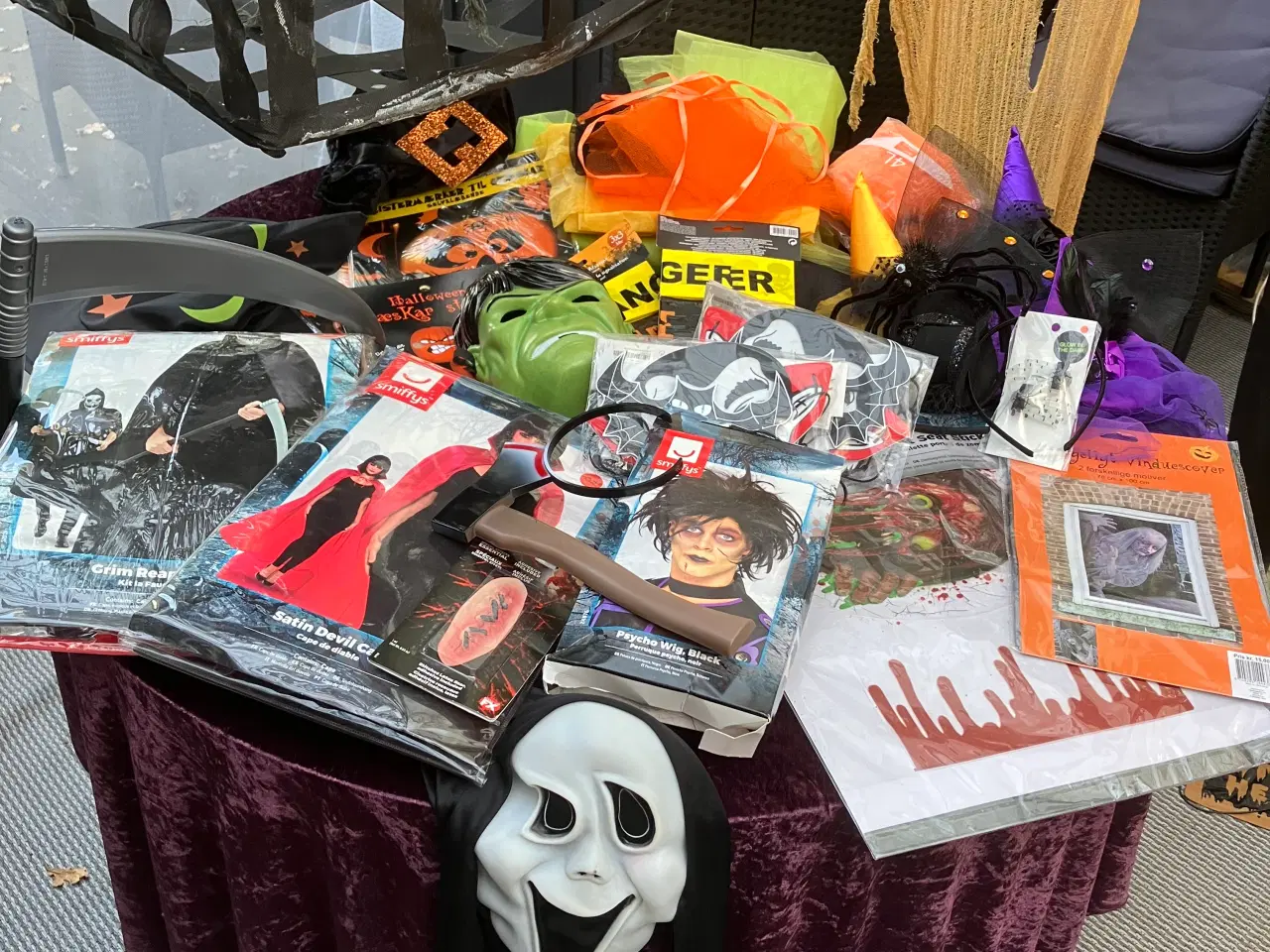Billede 3 - Halloween udstyr