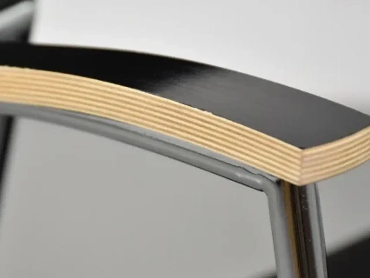 Billede 5 - Four design konference-/mødestol i sort, med armlæn