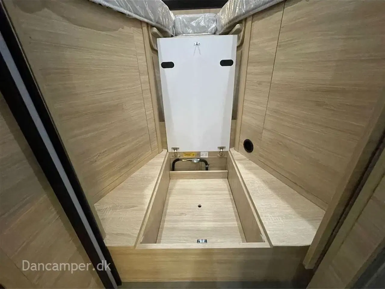 Billede 26 - 2026 - Chausson 797 Chausson 797 Ultimate Line, 140 HK, 8-trins automatgearkasse, solcelle. sænkeseng, alu.fælge og adaptiv fartpilot