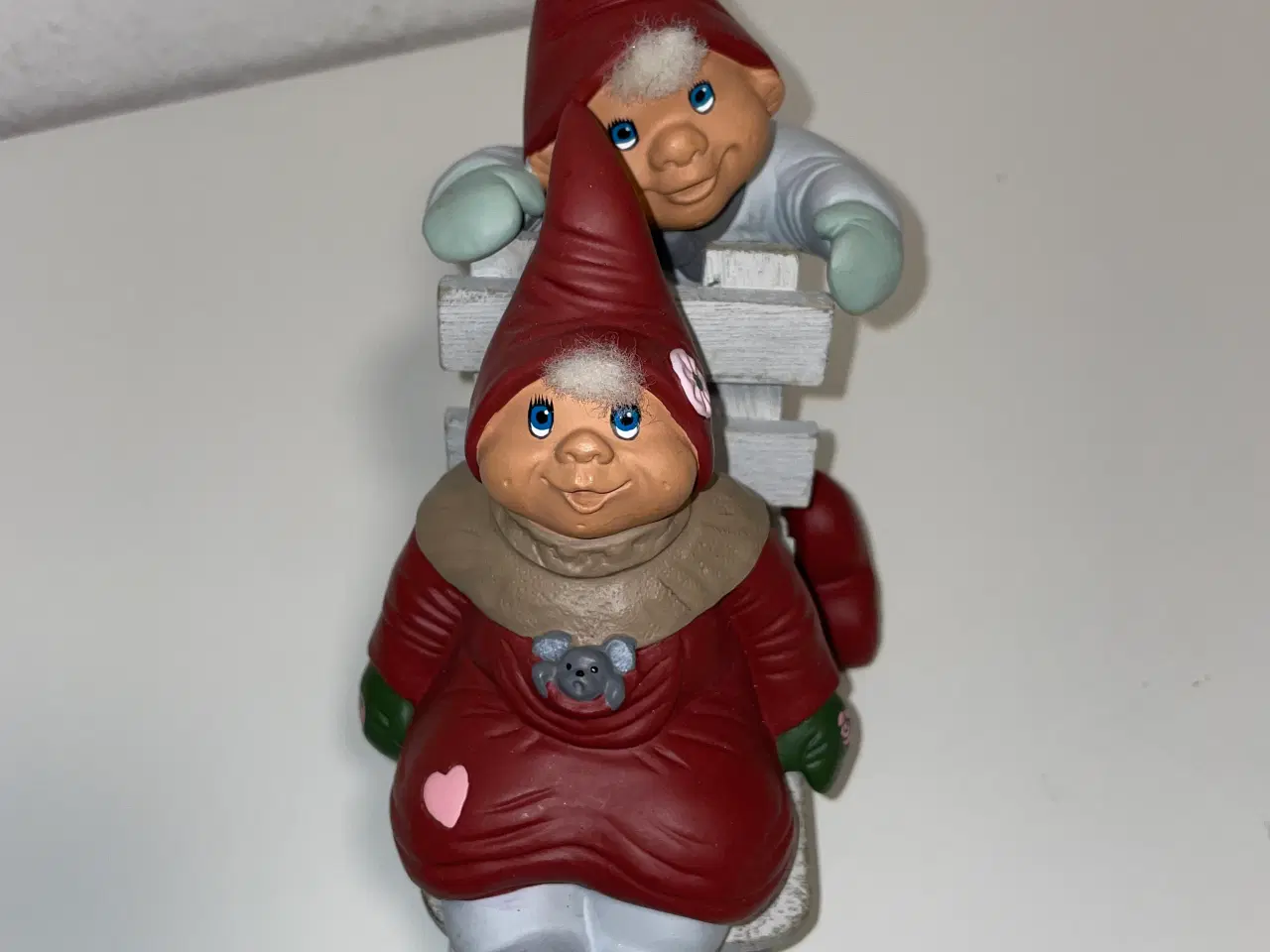 Billede 3 - Klarborg årsnisse par på slæde